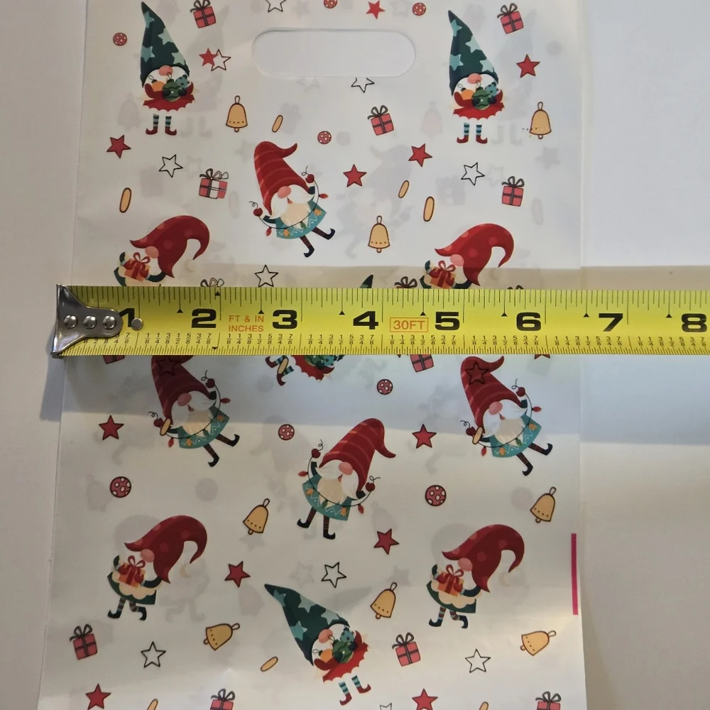12 Festive Holiday Party Gift Bags - Red, Green, White